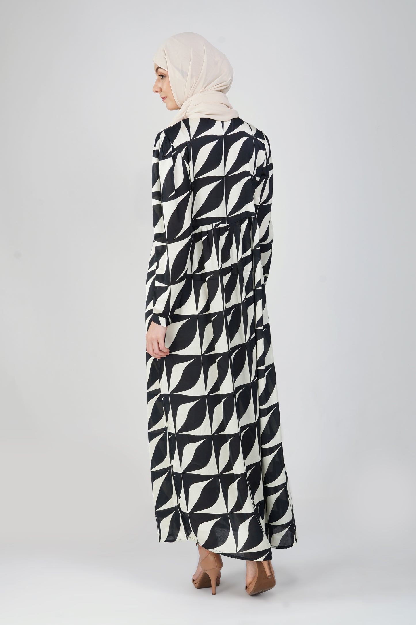 Black and white abstract maxi dress